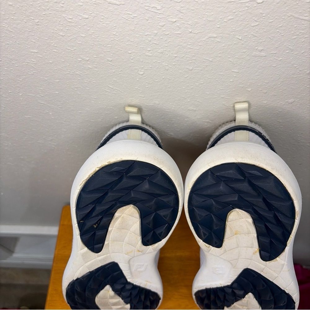 Footjoy Golf Shoes Spikeless Flex XP Mens Size 9.5 White Blue FJ 56250 Sneakers - Picture 14 of 14